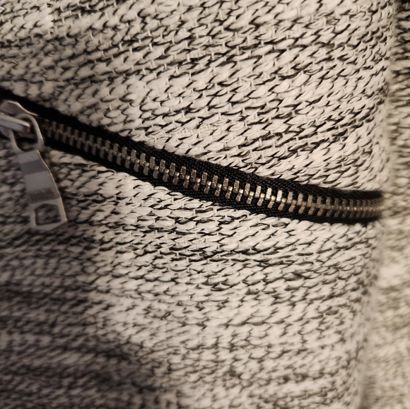 Jacket with Zippered Pockets - Picture 9 of 9